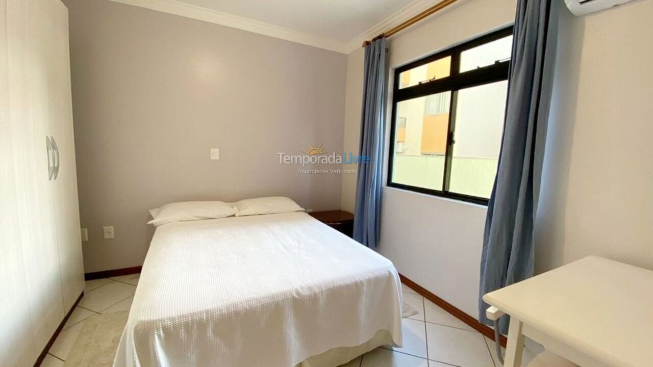 Apartamento para aluguel de temporada em Bombinhas (Praia de Bombas)