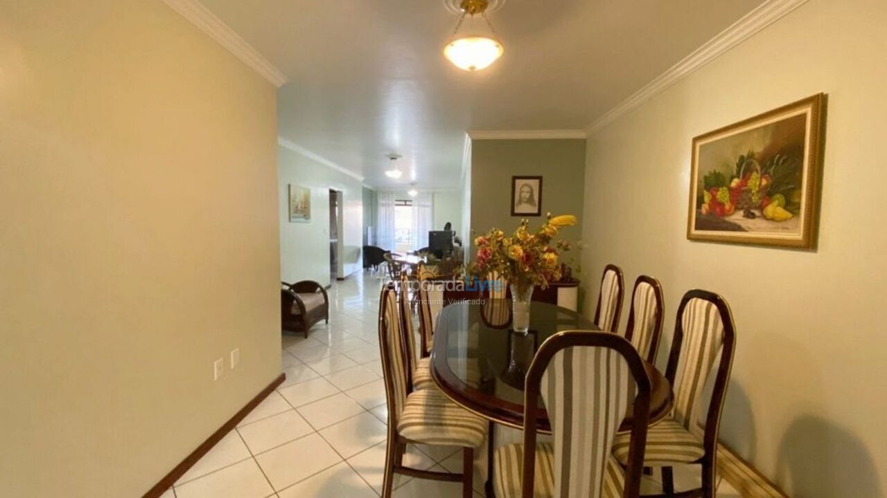 Apartamento para aluguel de temporada em Bombinhas (Praia de Bombas)