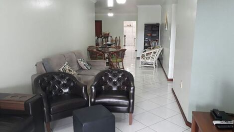 APARTAMENTO 04 DORMITÓRIOS SENDO 02 SUÍTES BOMBAS/SC