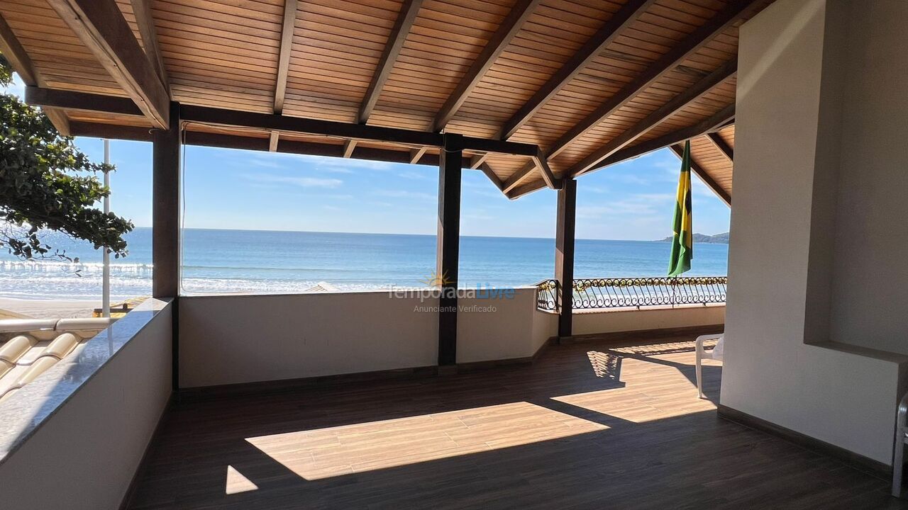 House for vacation rental in Bombinhas (Praia de Bombas)