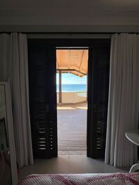 😍 Beautiful Beachfront House in Bombas – Bombinhas/SC 🌊