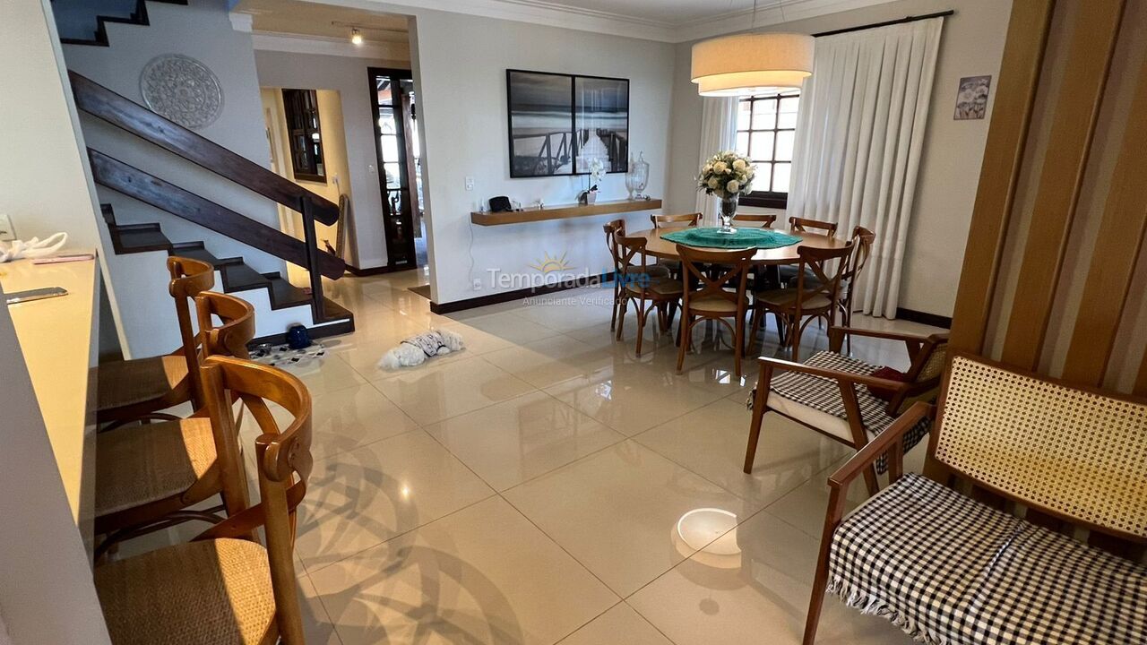 House for vacation rental in Bombinhas (Praia de Bombas)