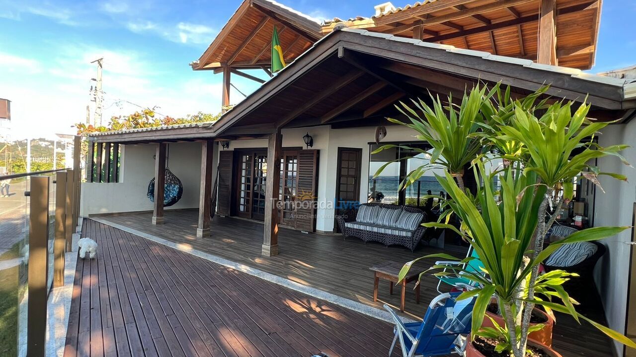 House for vacation rental in Bombinhas (Praia de Bombas)