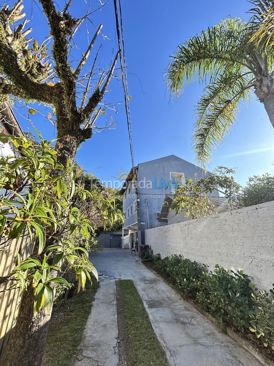 Apartamento para aluguel de temporada em Bombinhas (Canto Grande)