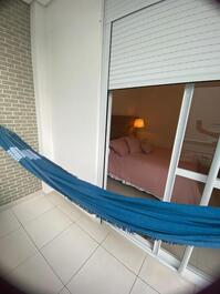 Excelente apto com 02 dormitórios, sendo 1 suíte, 3 ar-cond, piscina.