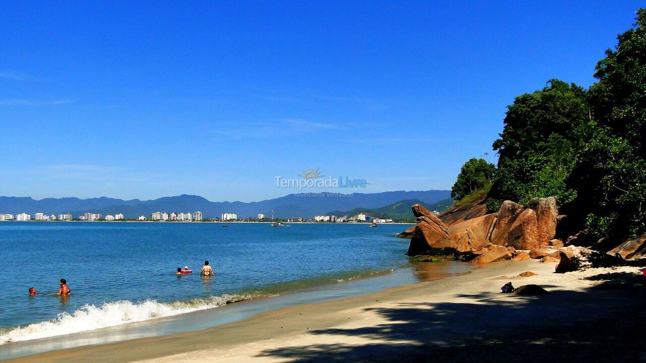 House for vacation rental in Caraguatatuba (Martim de Sá)