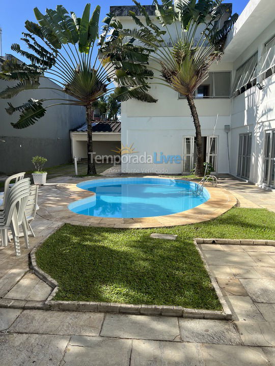 Casa para alquiler de vacaciones em Guarujá (Enseada)