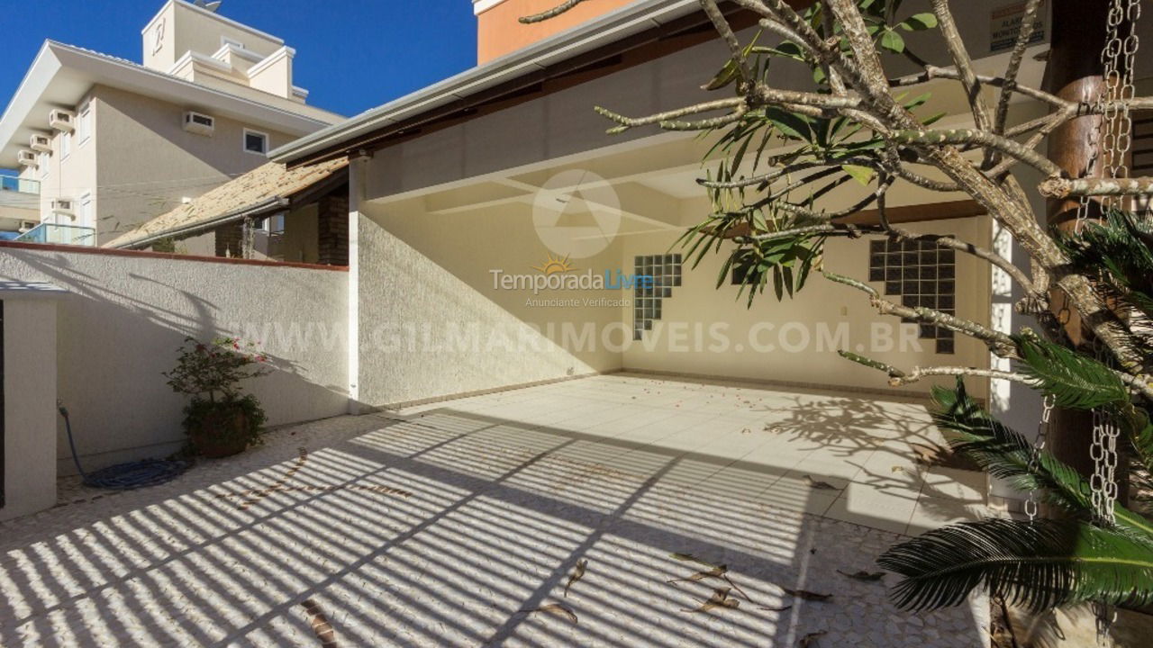 Casa para alquiler de vacaciones em Bombinhas (Praia de Canto Grande Mar de Fora)