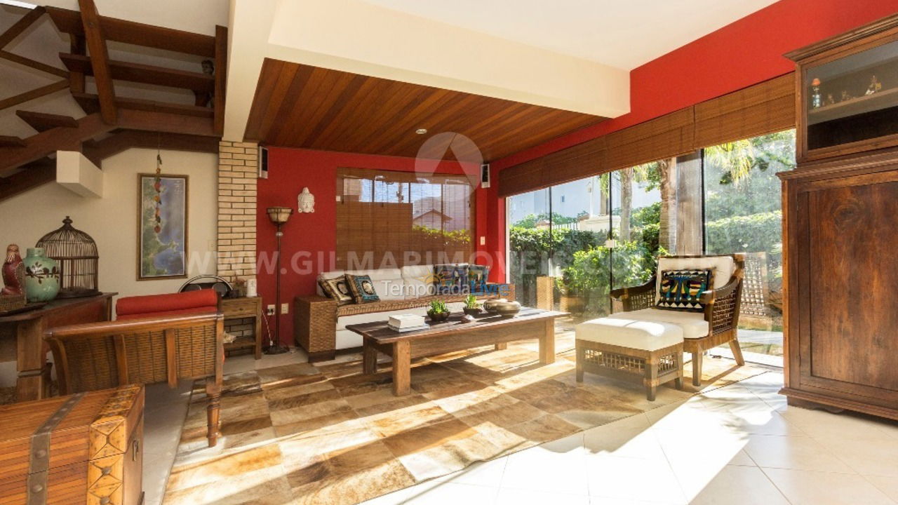 Casa para alquiler de vacaciones em Bombinhas (Praia de Canto Grande Mar de Fora)