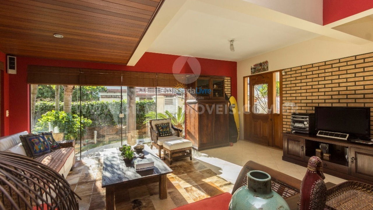 Casa para alquiler de vacaciones em Bombinhas (Praia de Canto Grande Mar de Fora)