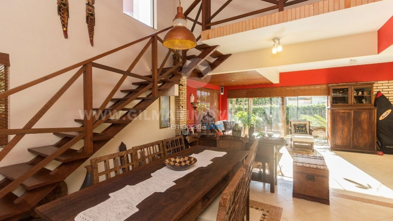 Casa para alquiler de vacaciones em Bombinhas (Praia de Canto Grande Mar de Fora)