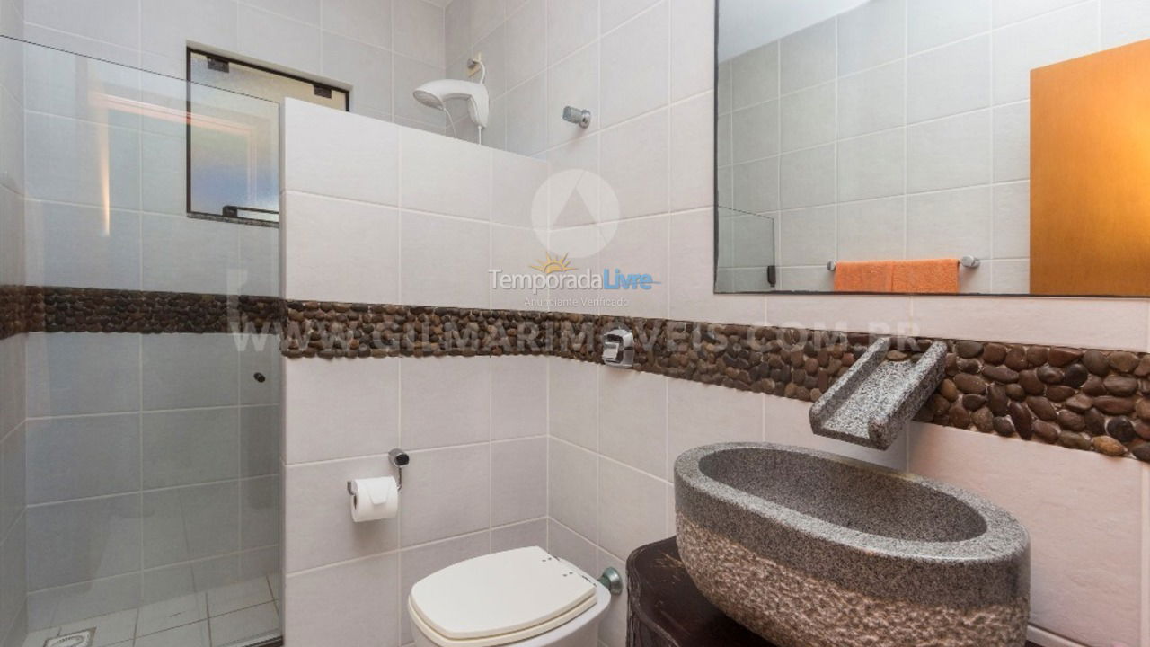 Casa para alquiler de vacaciones em Bombinhas (Praia de Canto Grande Mar de Fora)