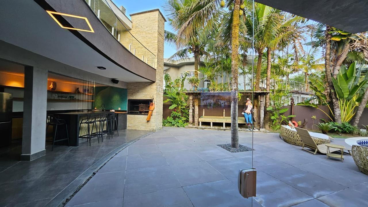 Casa para alquiler de vacaciones em São Sebastião (Boiçucanga)