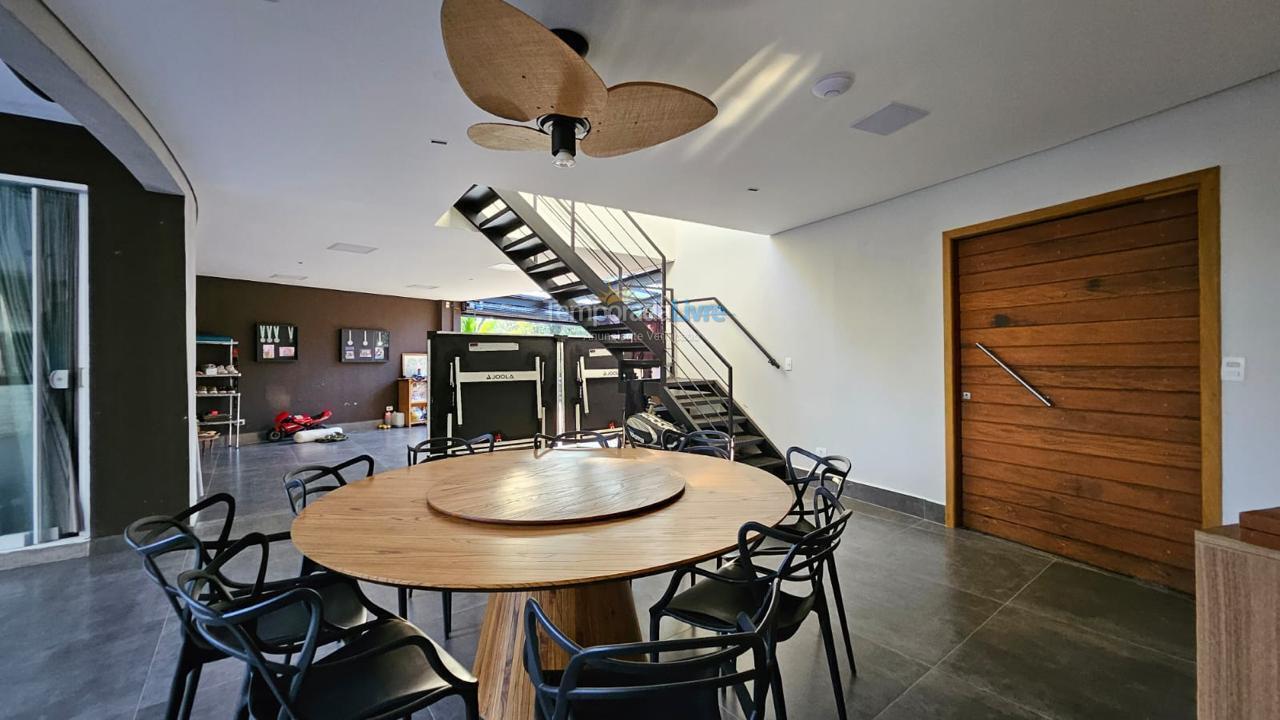 Casa para alquiler de vacaciones em São Sebastião (Boiçucanga)