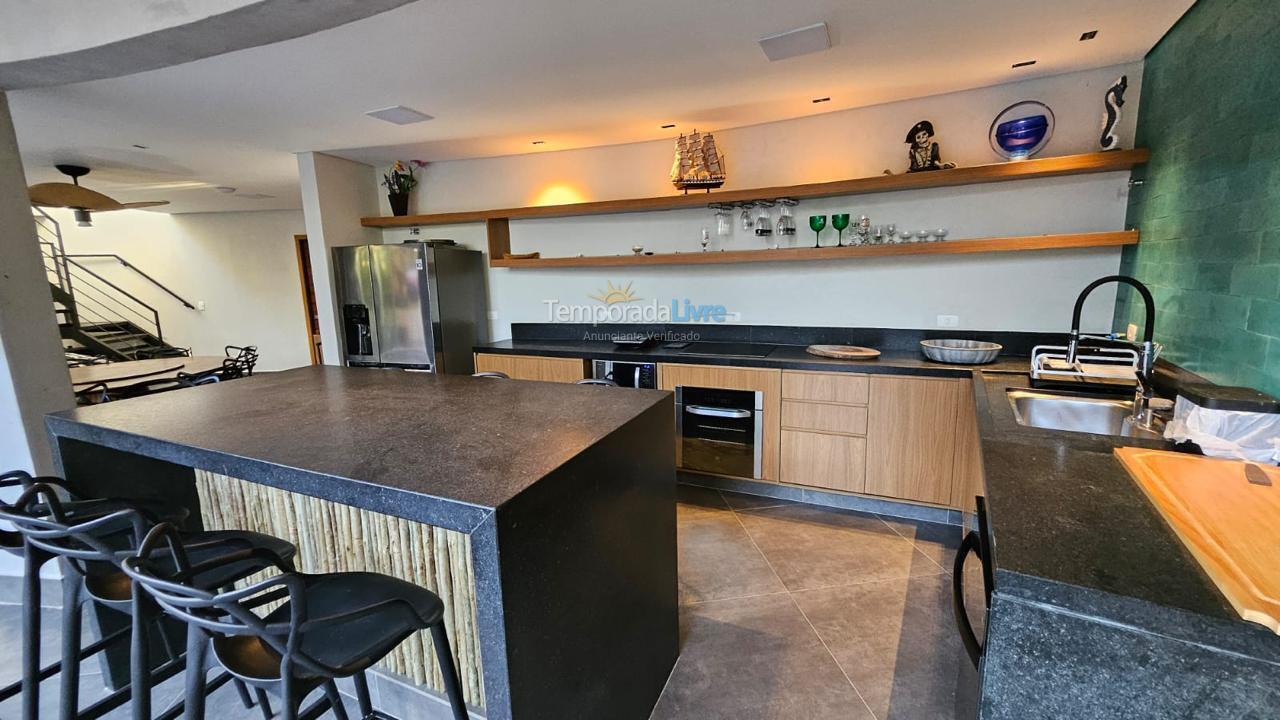 Casa para alquiler de vacaciones em São Sebastião (Boiçucanga)