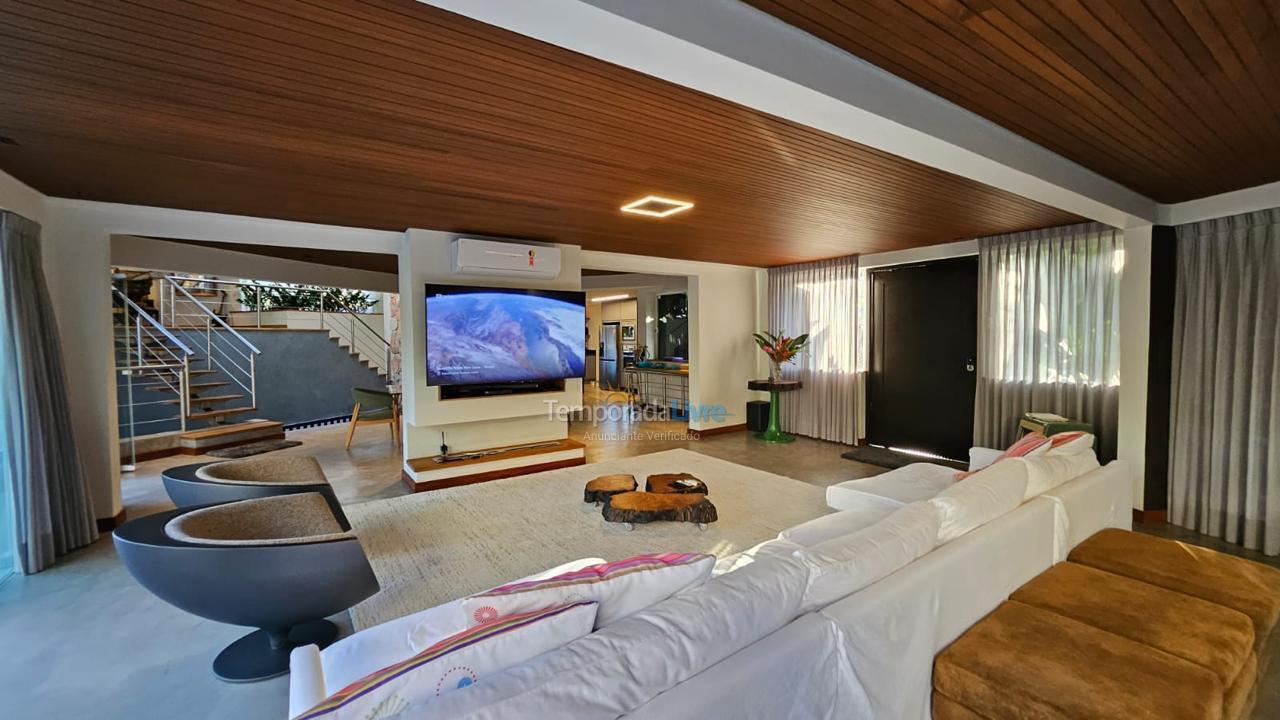 Casa para alquiler de vacaciones em São Sebastião (Boiçucanga)