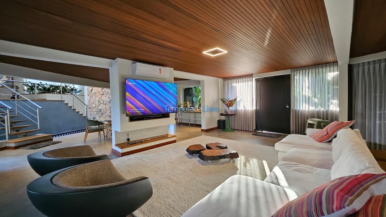 Casa para alquiler de vacaciones em São Sebastião (Boiçucanga)
