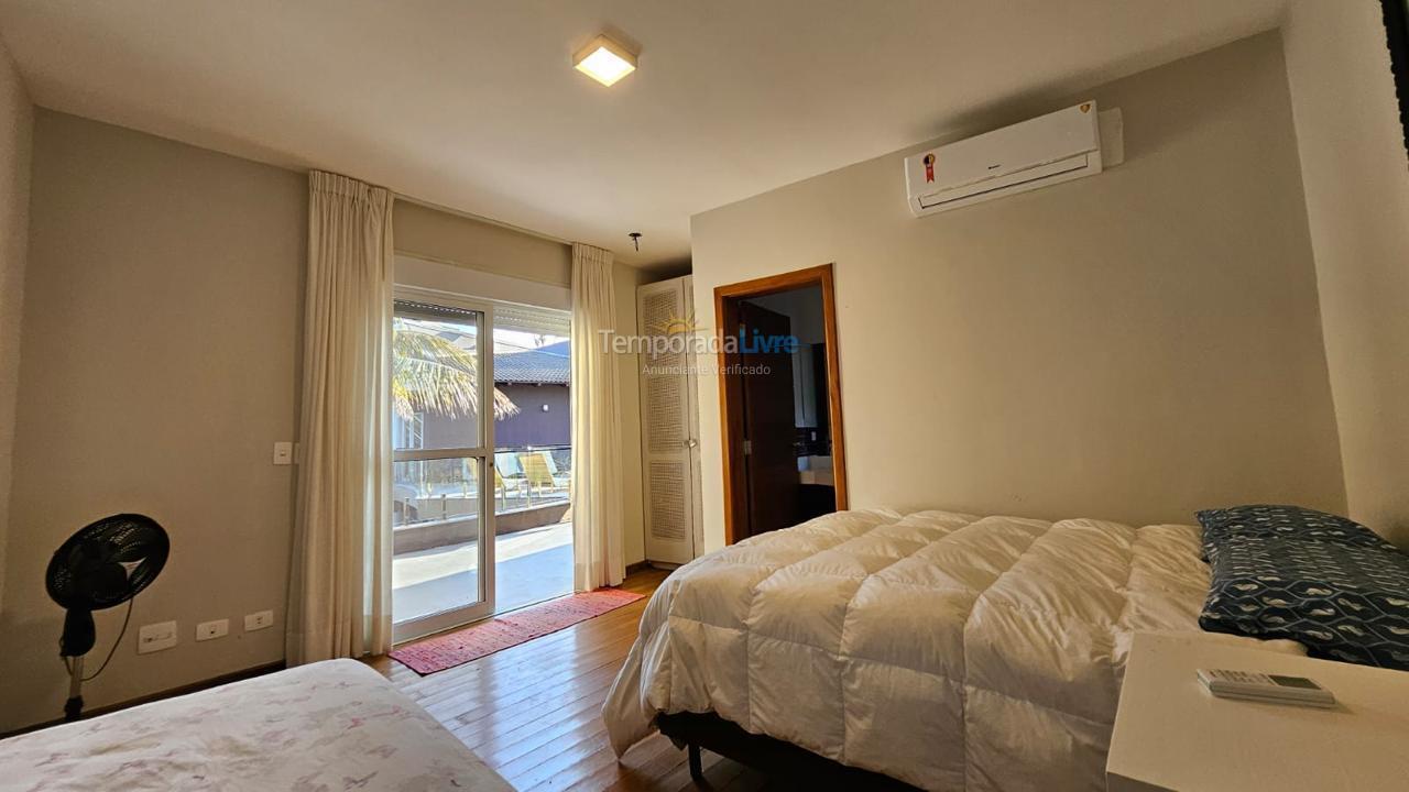 Casa para alquiler de vacaciones em São Sebastião (Boiçucanga)