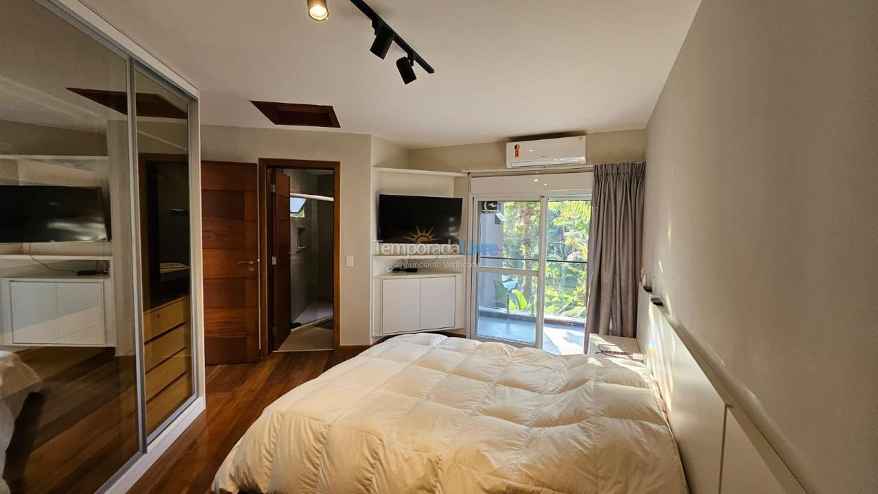 Casa para alquiler de vacaciones em São Sebastião (Boiçucanga)