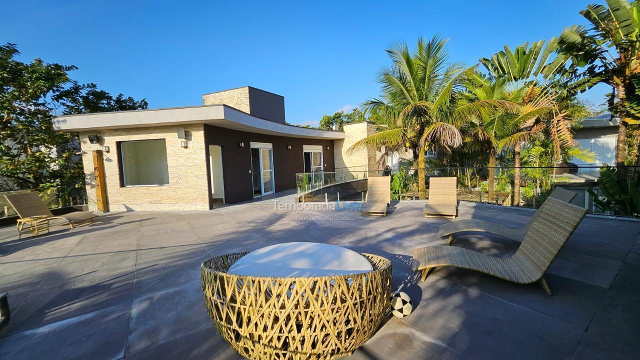 Casa para alquiler de vacaciones em São Sebastião (Boiçucanga)