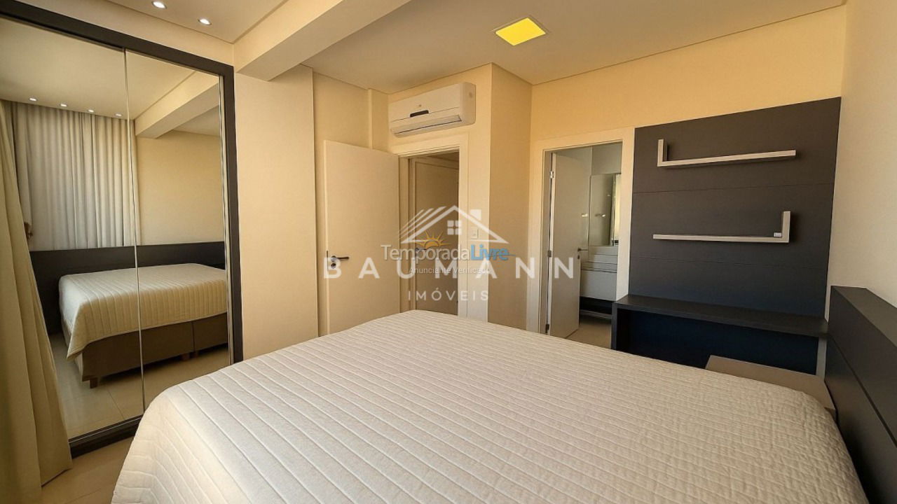 Apartamento para aluguel de temporada em Bombinhas (Praia de Bombas)