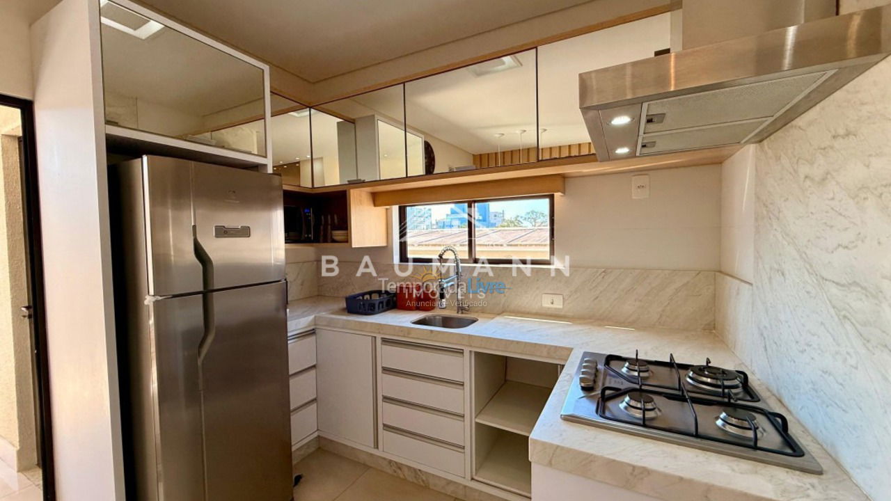 Apartamento para aluguel de temporada em Bombinhas (Praia de Bombas)