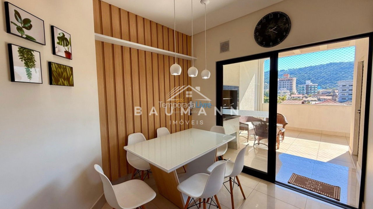 Apartamento para aluguel de temporada em Bombinhas (Praia de Bombas)