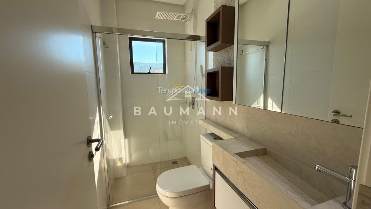 Apartamento para aluguel de temporada em Bombinhas (Praia de Bombas)