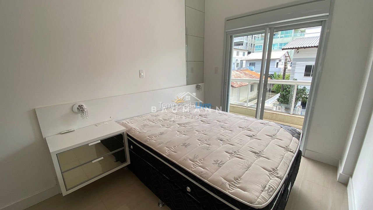 Apartment for vacation rental in Bombinhas (Praia de Bombas)