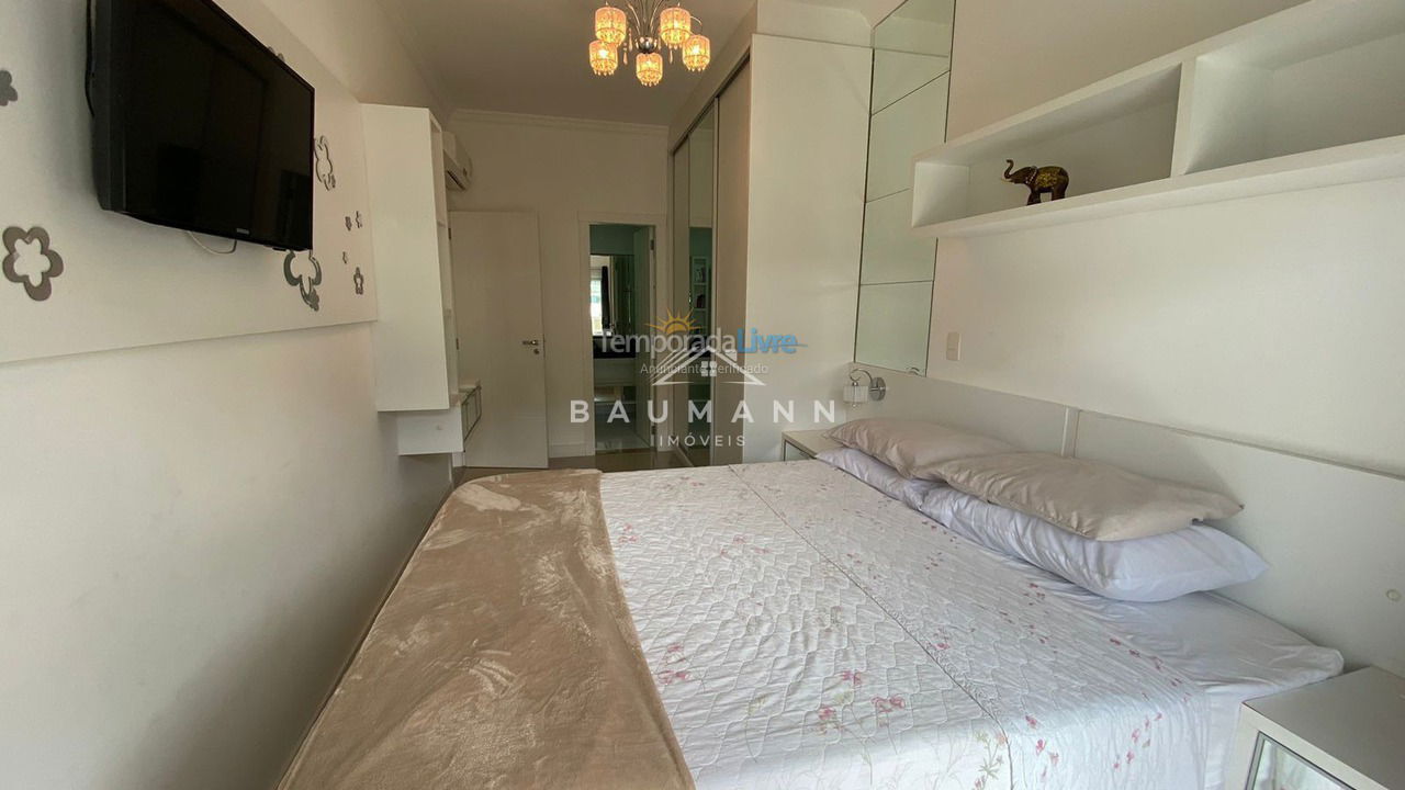 Apartment for vacation rental in Bombinhas (Praia de Bombas)