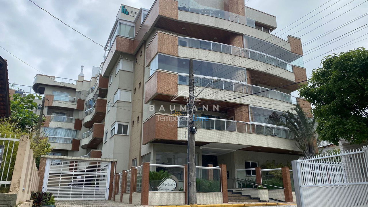 Apartment for vacation rental in Bombinhas (Praia de Bombas)