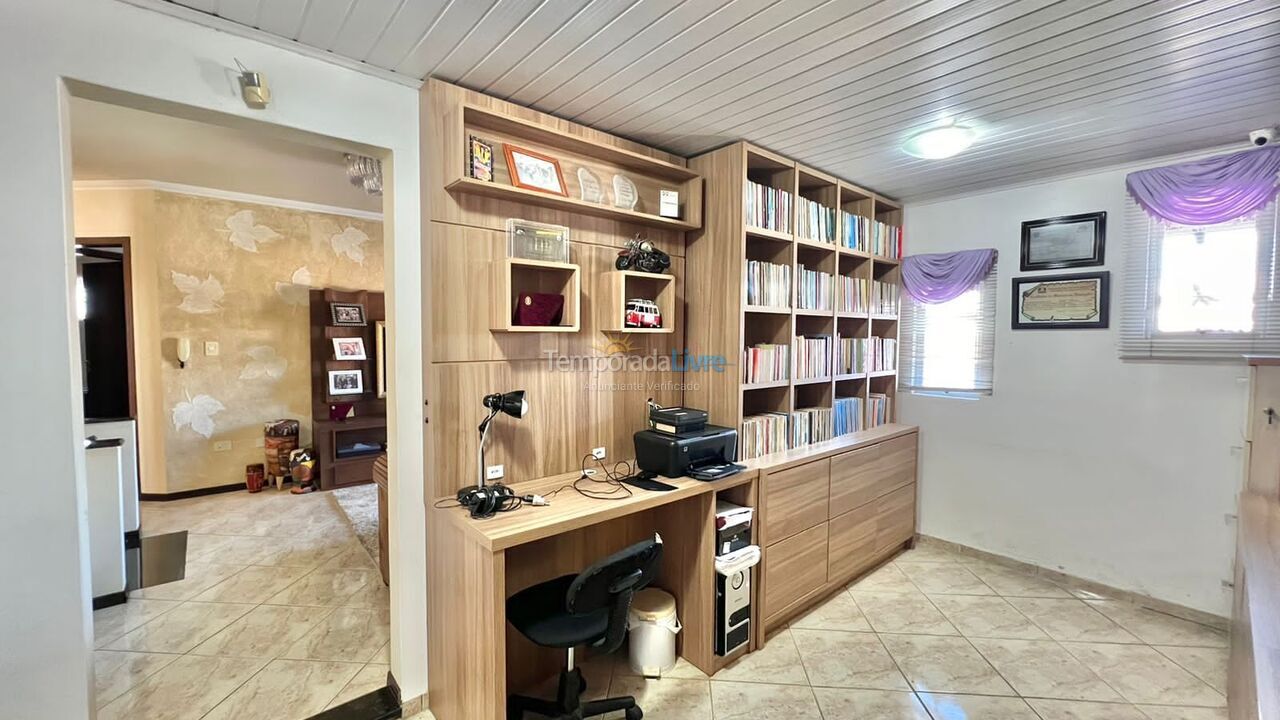 House for vacation rental in Camboriú (Centro)