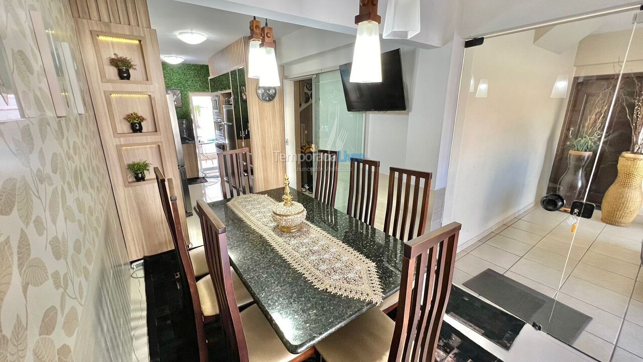 House for vacation rental in Camboriú (Centro)