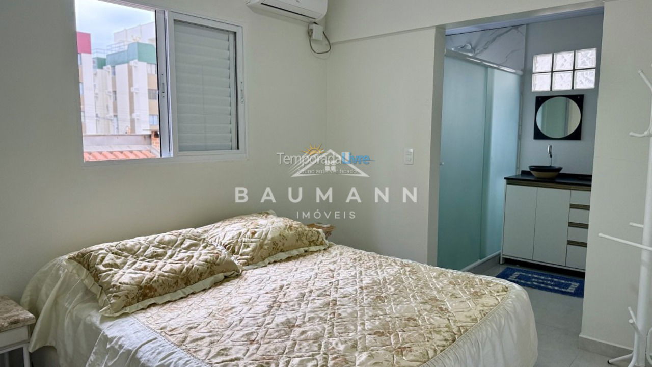 Casa para aluguel de temporada em Bombinhas (Praia de Bombas)