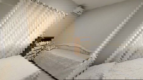 CASA 3 DORMITORIOS PARA LOCAÇAO DE TEMPORADA EM BOMBAS.