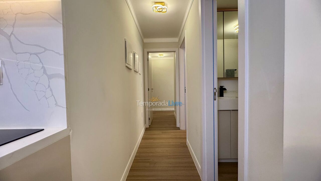 Apartamento para aluguel de temporada em Florianopolis (Praia dos Ingleses)