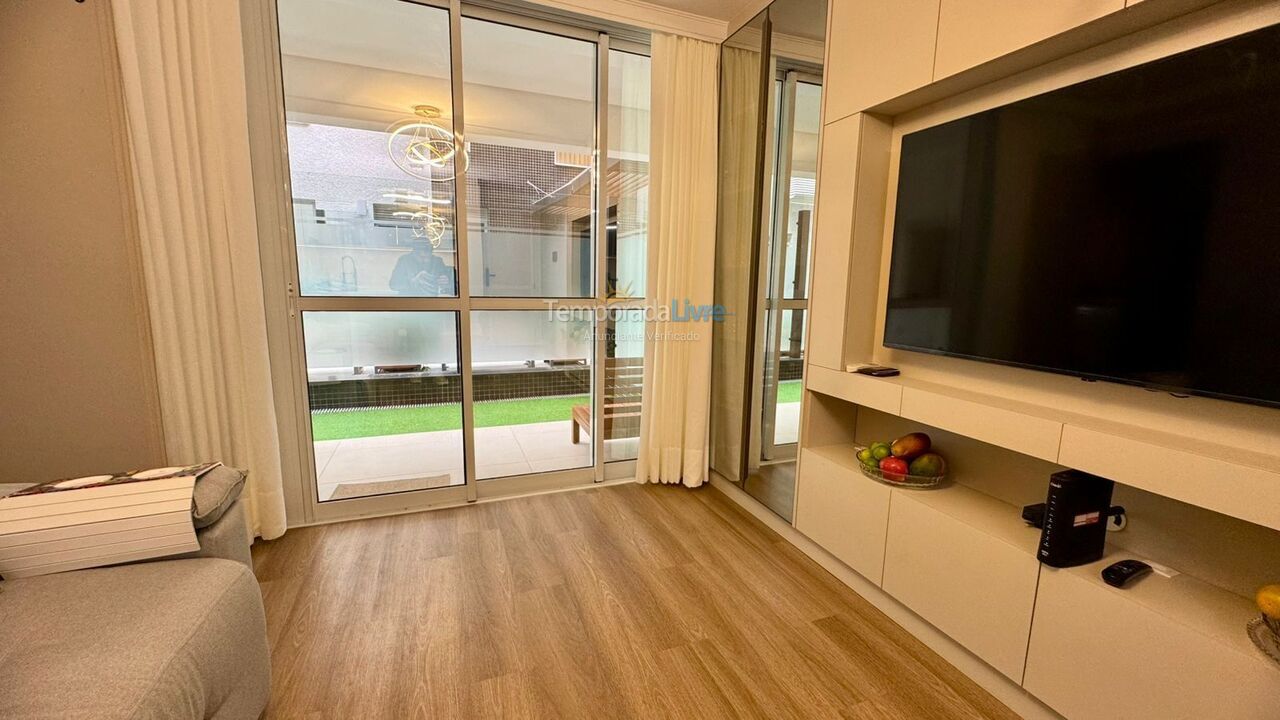 Apartamento para aluguel de temporada em Florianopolis (Praia dos Ingleses)