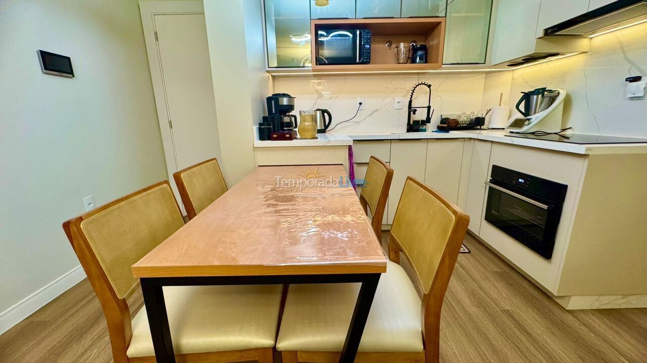 Apartamento para aluguel de temporada em Florianopolis (Praia dos Ingleses)