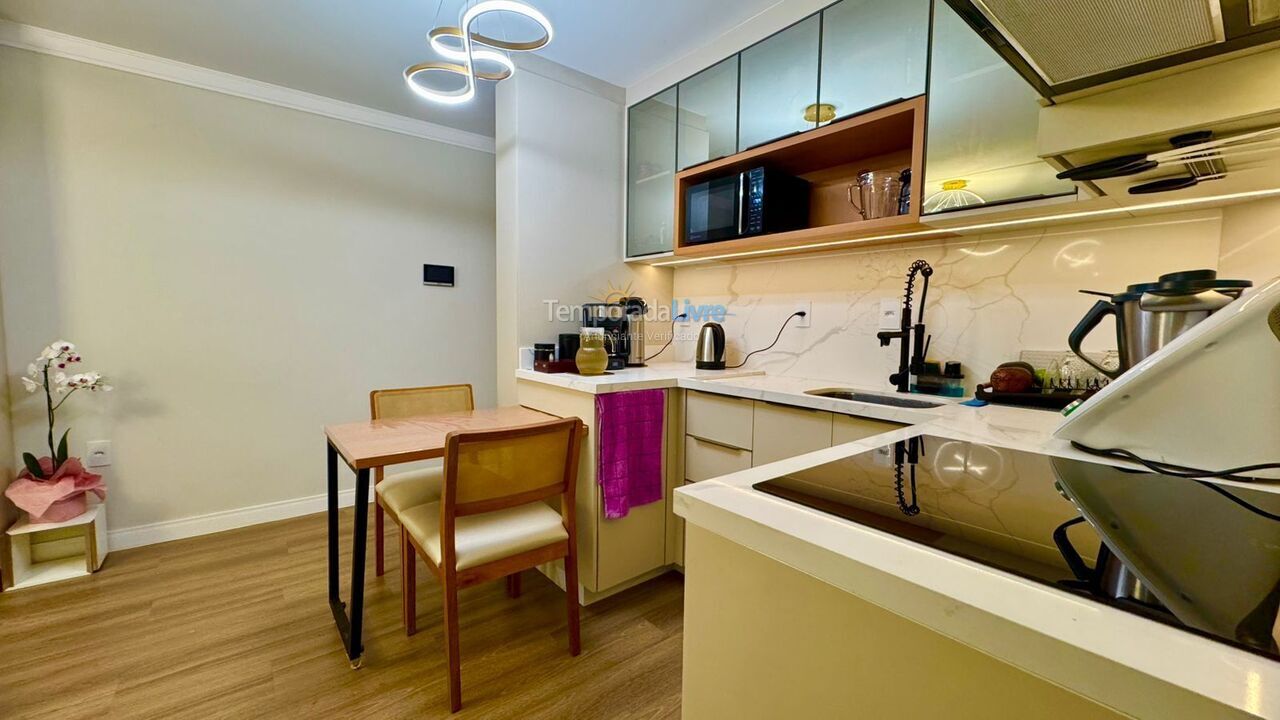 Apartamento para aluguel de temporada em Florianopolis (Praia dos Ingleses)