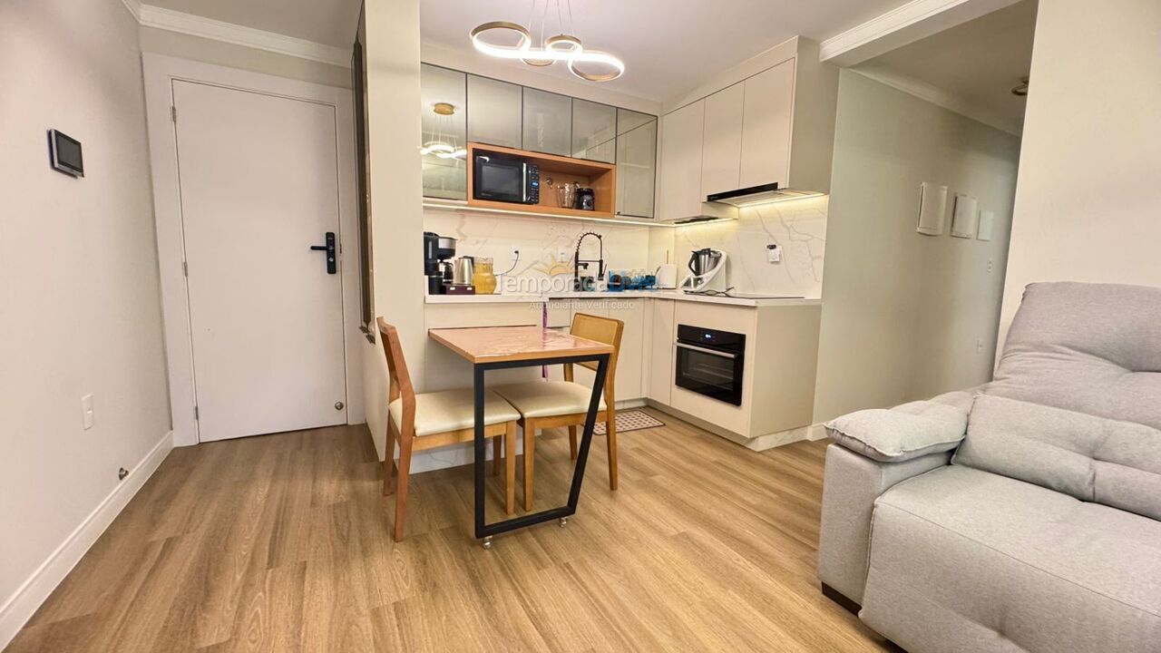 Apartamento para aluguel de temporada em Florianopolis (Praia dos Ingleses)