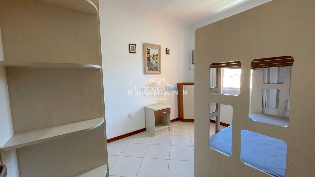 Apartment for vacation rental in Bombinhas (Praia de Bombas)