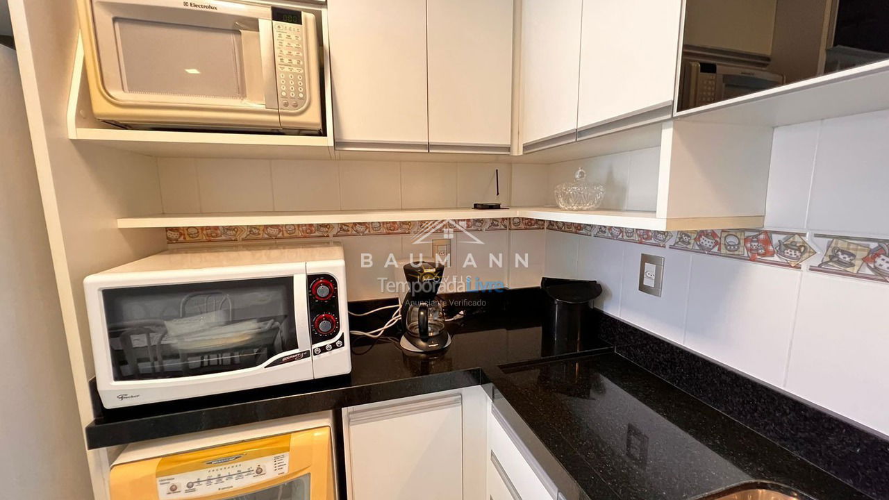 Apartamento para aluguel de temporada em Bombinhas (Praia de Bombas)
