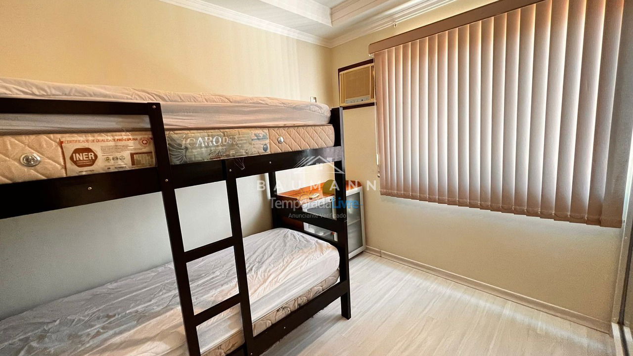 Apartamento para aluguel de temporada em Bombinhas (Praia de Bombas)