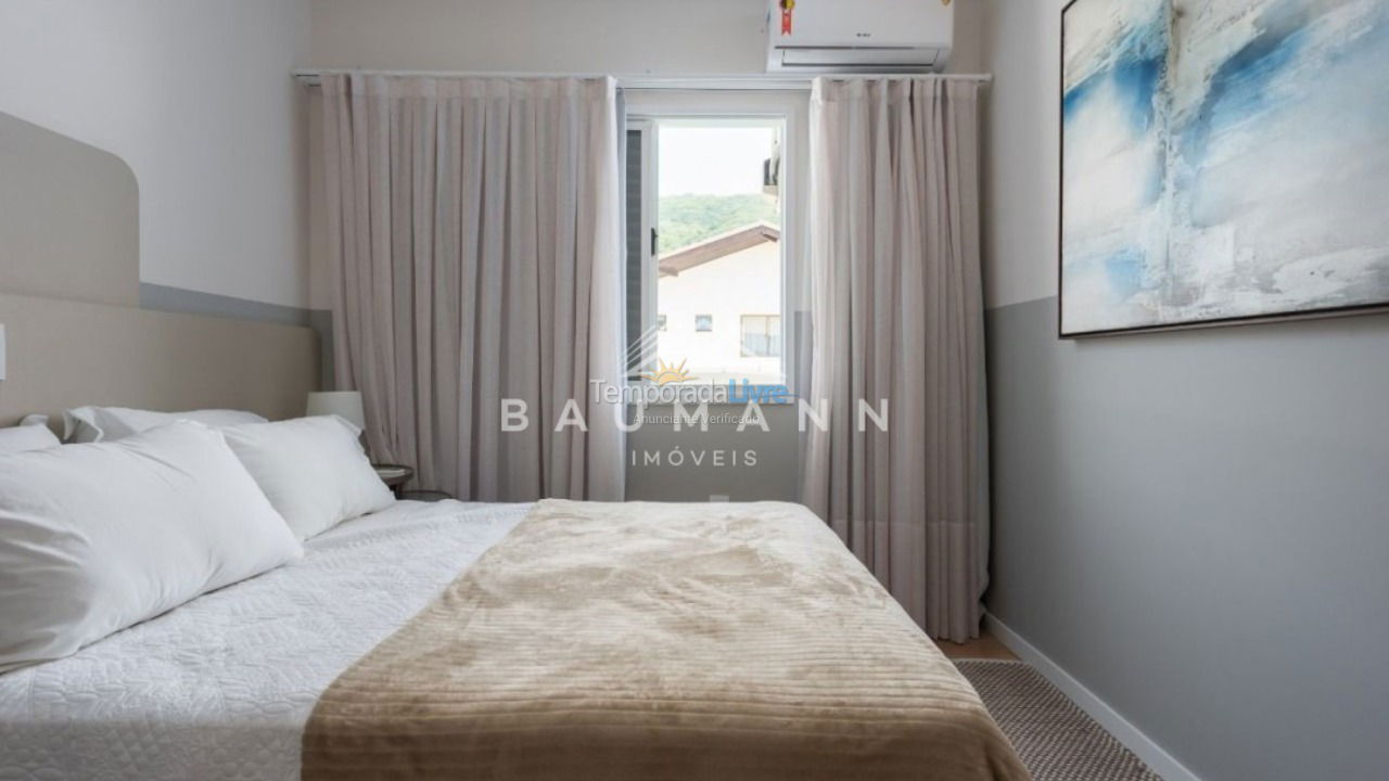 Apartamento para aluguel de temporada em Bombinhas (Praia de Bombas)