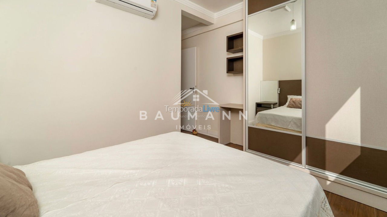 Apartamento para aluguel de temporada em Bombinhas (Praia de Bombas)