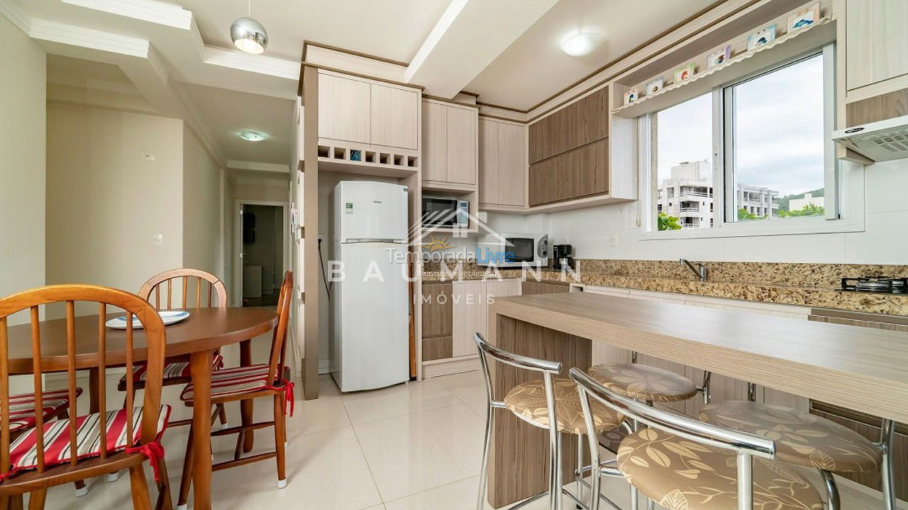 Apartamento para aluguel de temporada em Bombinhas (Praia de Bombas)