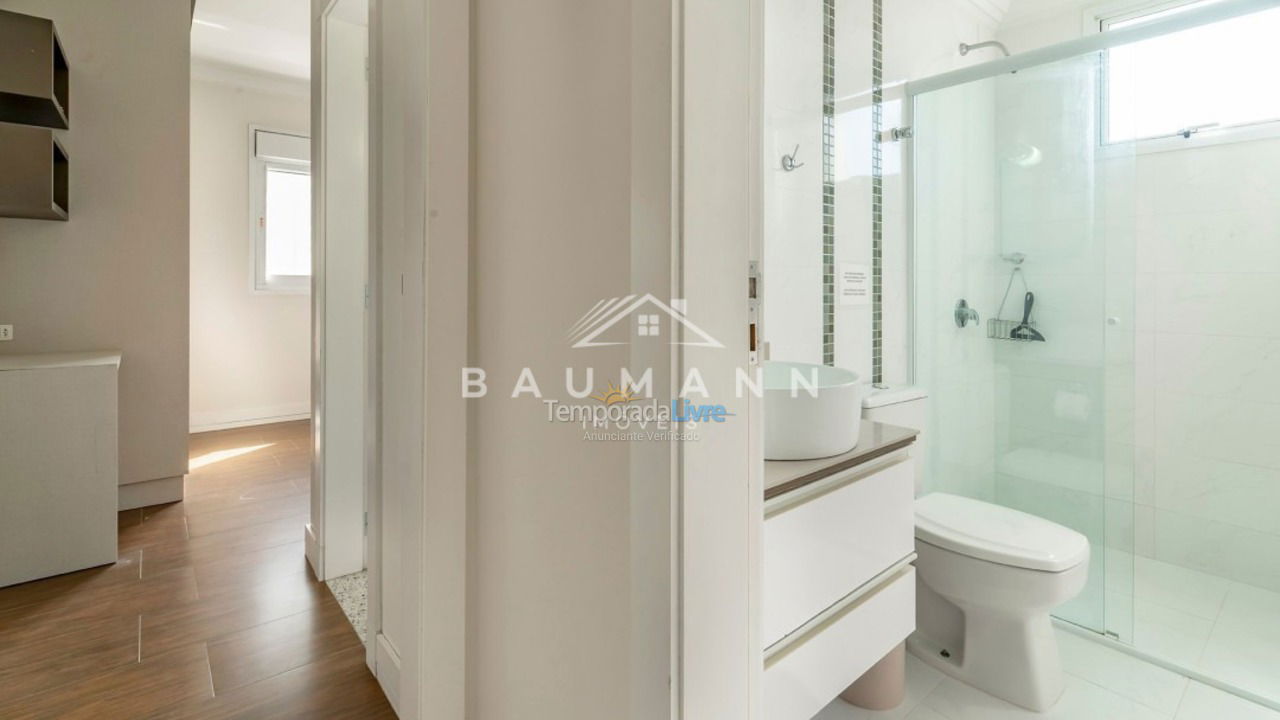 Apartamento para aluguel de temporada em Bombinhas (Praia de Bombas)