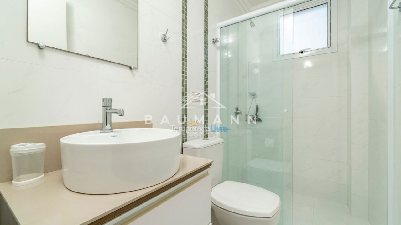 Apartamento para aluguel de temporada em Bombinhas (Praia de Bombas)