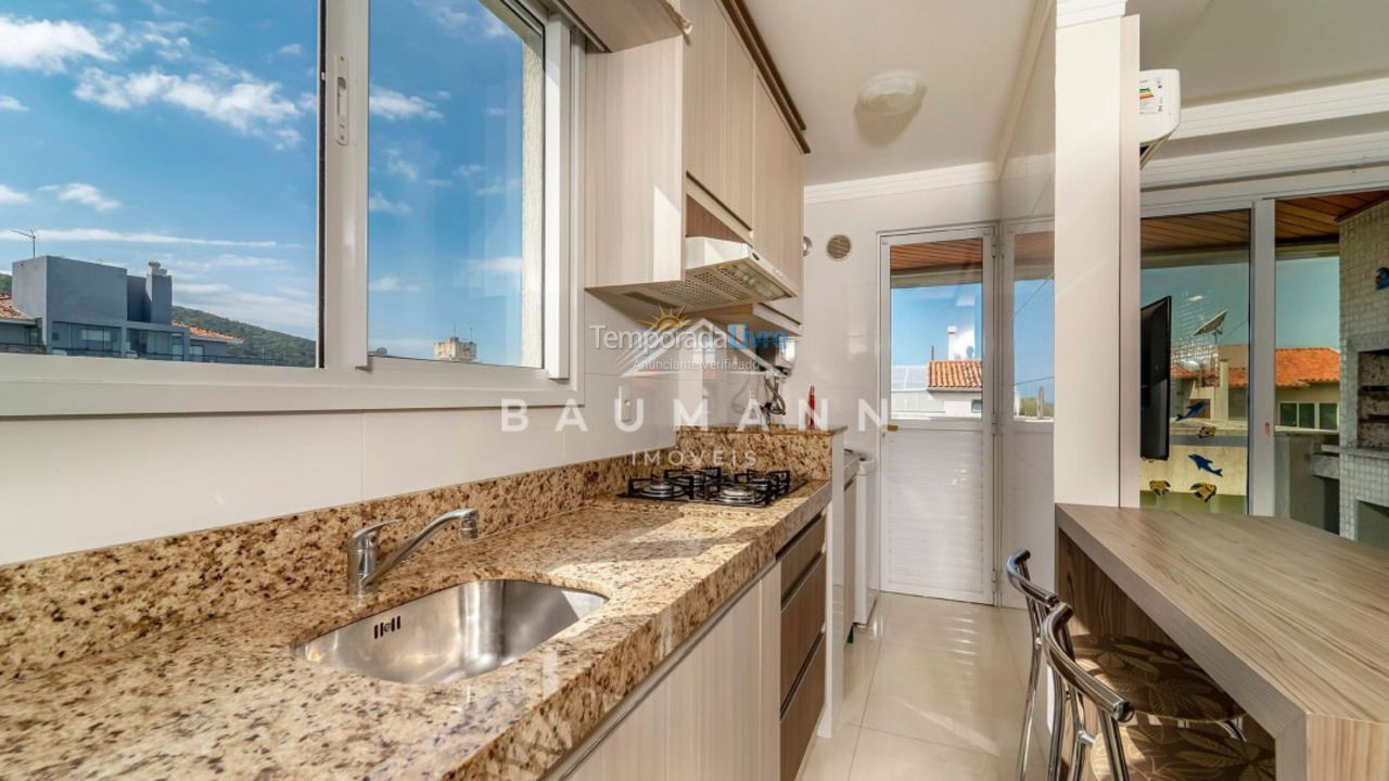 Apartamento para aluguel de temporada em Bombinhas (Praia de Bombas)