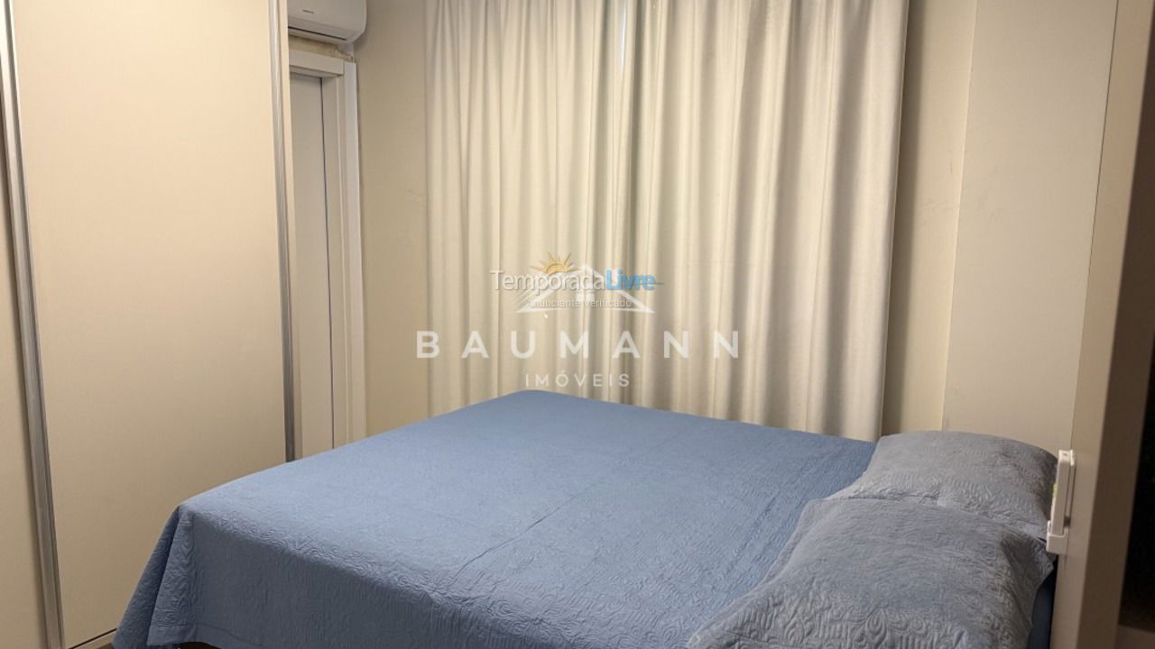 Apartamento para aluguel de temporada em Bombinhas (Praia de Bombas)